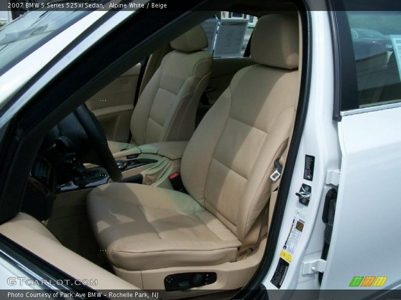 Alpine White / Beige 2007 BMW 5 Series 525xi Sedan