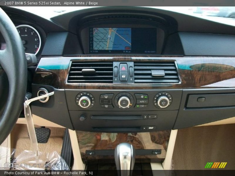 Alpine White / Beige 2007 BMW 5 Series 525xi Sedan