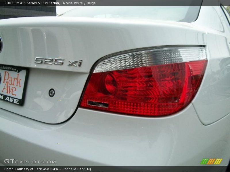 Alpine White / Beige 2007 BMW 5 Series 525xi Sedan