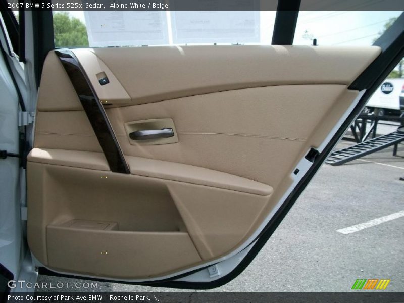Alpine White / Beige 2007 BMW 5 Series 525xi Sedan