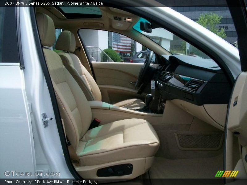 Alpine White / Beige 2007 BMW 5 Series 525xi Sedan