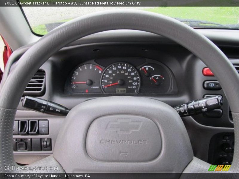 Sunset Red Metallic / Medium Gray 2001 Chevrolet Tracker LT Hardtop 4WD