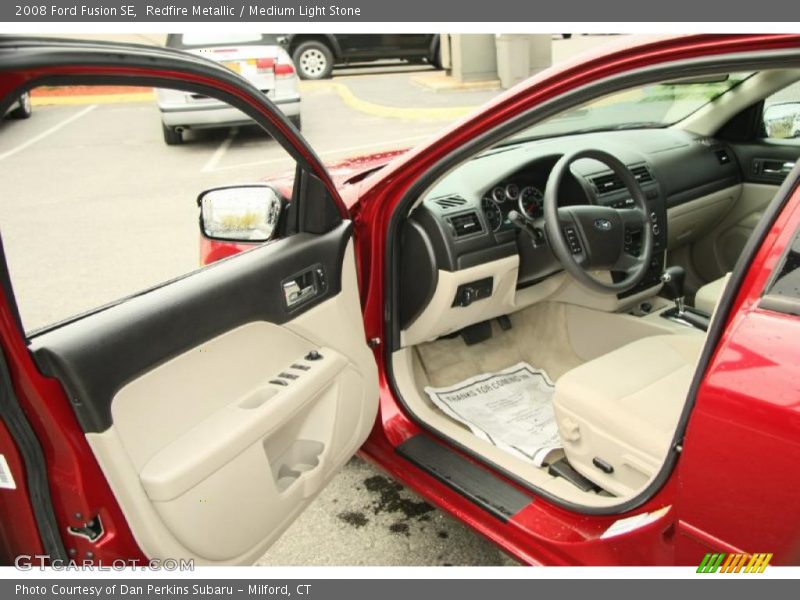 Redfire Metallic / Medium Light Stone 2008 Ford Fusion SE