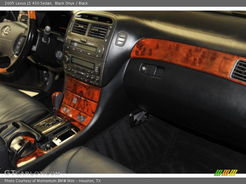 Black Onyx / Black 2005 Lexus LS 430 Sedan