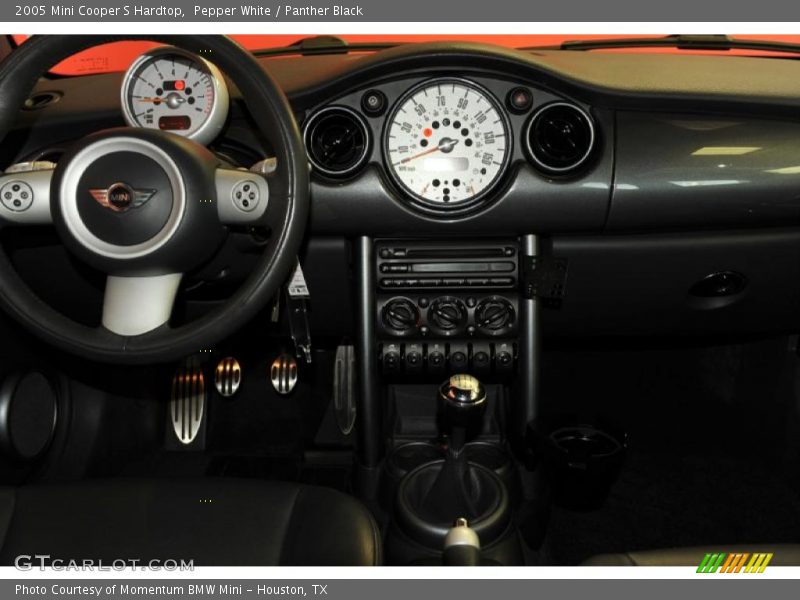 Pepper White / Panther Black 2005 Mini Cooper S Hardtop