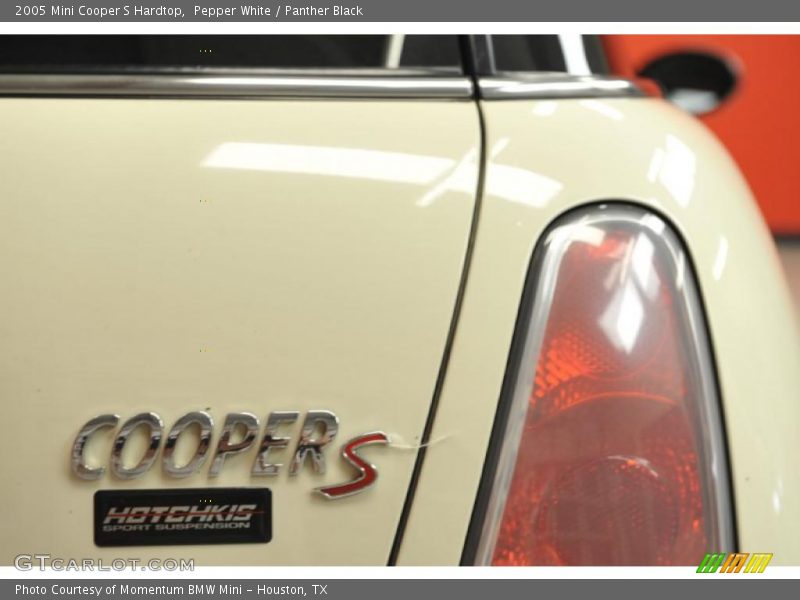 Pepper White / Panther Black 2005 Mini Cooper S Hardtop