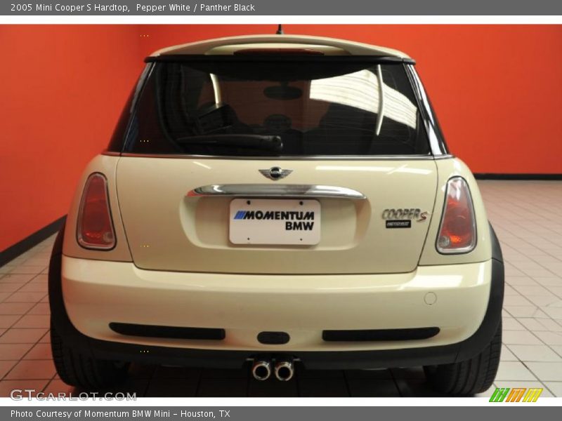 Pepper White / Panther Black 2005 Mini Cooper S Hardtop