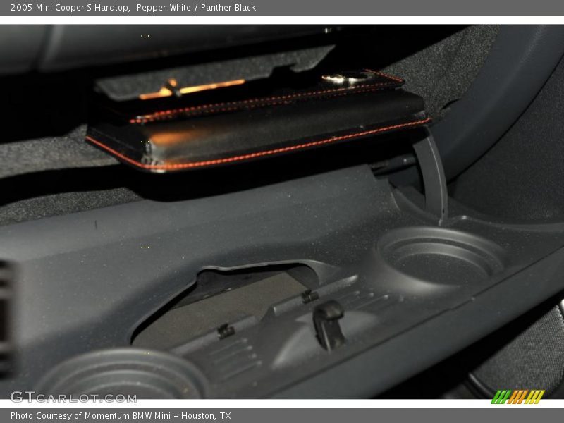 Pepper White / Panther Black 2005 Mini Cooper S Hardtop