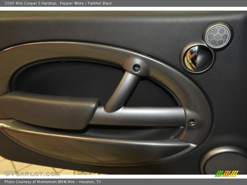 Pepper White / Panther Black 2005 Mini Cooper S Hardtop