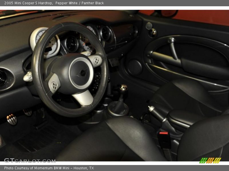 Pepper White / Panther Black 2005 Mini Cooper S Hardtop