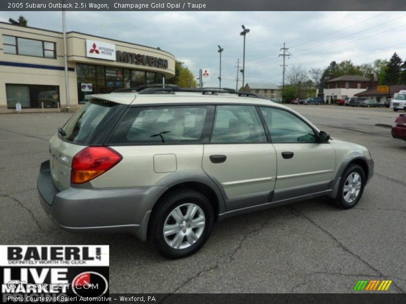 Champagne Gold Opal / Taupe 2005 Subaru Outback 2.5i Wagon