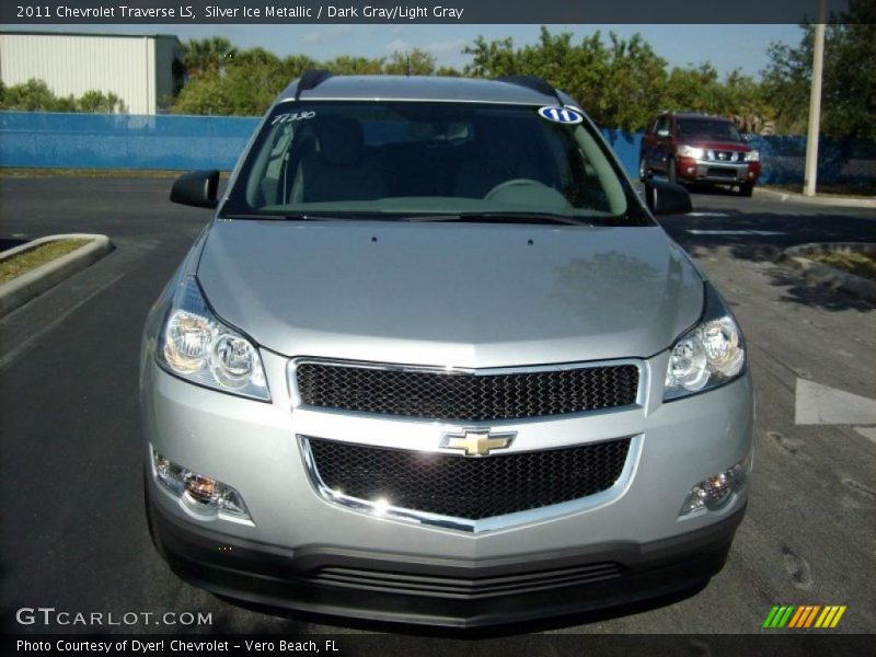 Silver Ice Metallic / Dark Gray/Light Gray 2011 Chevrolet Traverse LS