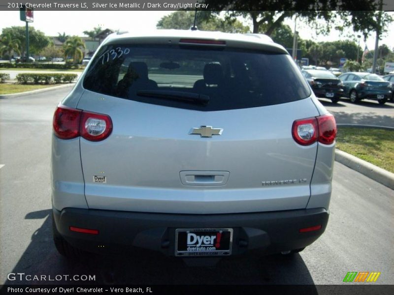 Silver Ice Metallic / Dark Gray/Light Gray 2011 Chevrolet Traverse LS