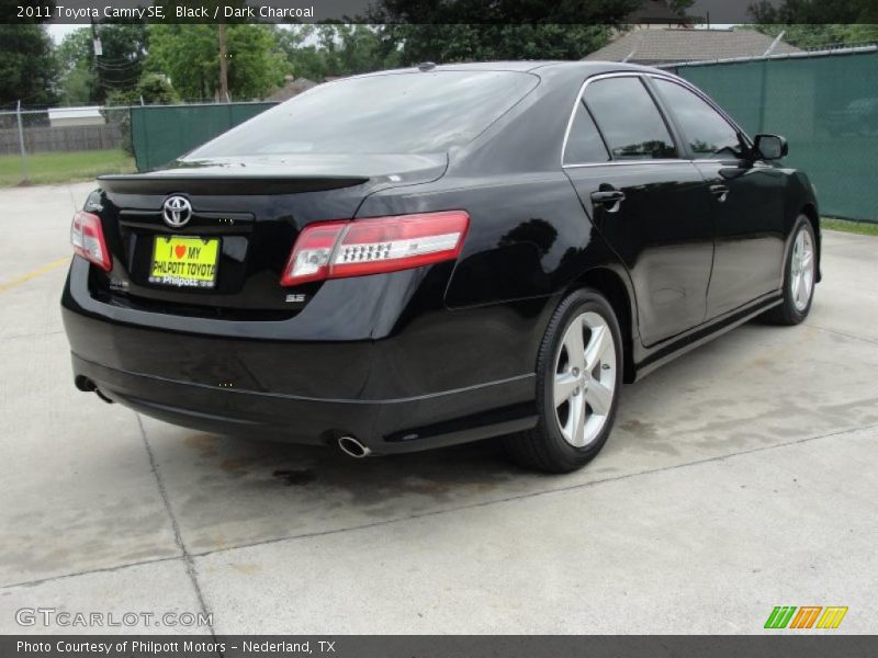 Black / Dark Charcoal 2011 Toyota Camry SE