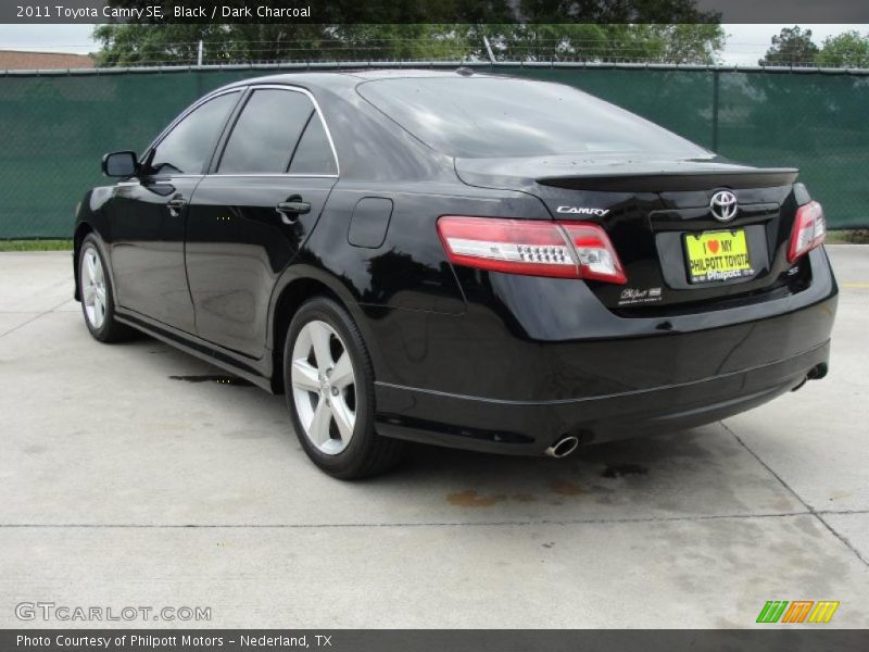 Black / Dark Charcoal 2011 Toyota Camry SE