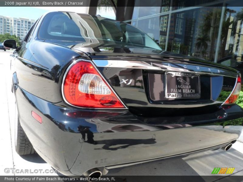 Ebony Black / Charcoal 2008 Jaguar XJ XJ8