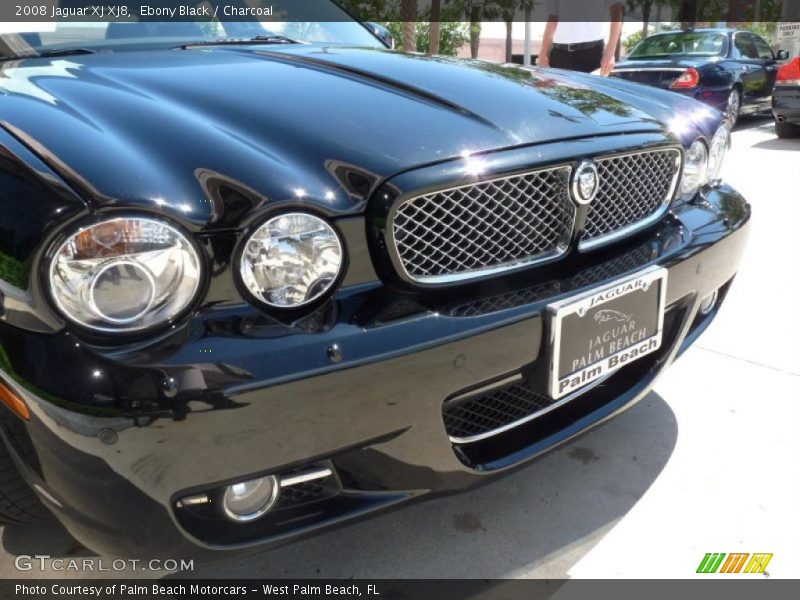 Ebony Black / Charcoal 2008 Jaguar XJ XJ8