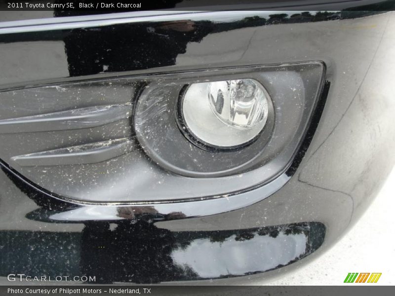 Black / Dark Charcoal 2011 Toyota Camry SE