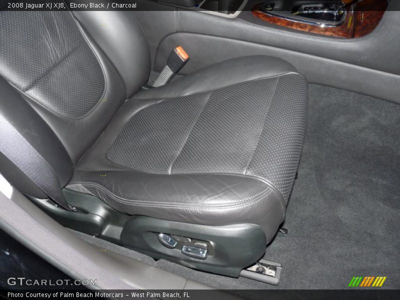 Ebony Black / Charcoal 2008 Jaguar XJ XJ8