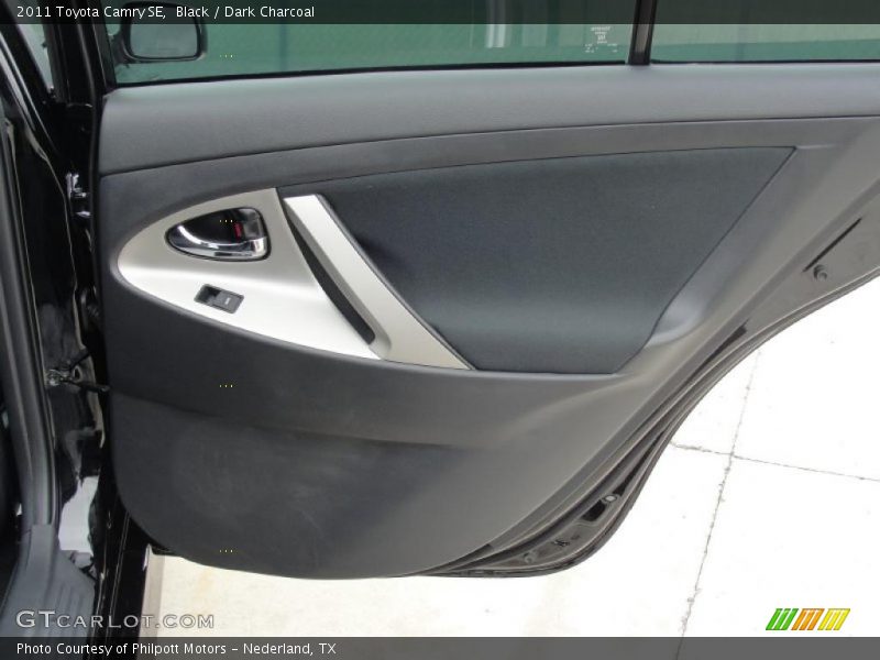 Black / Dark Charcoal 2011 Toyota Camry SE