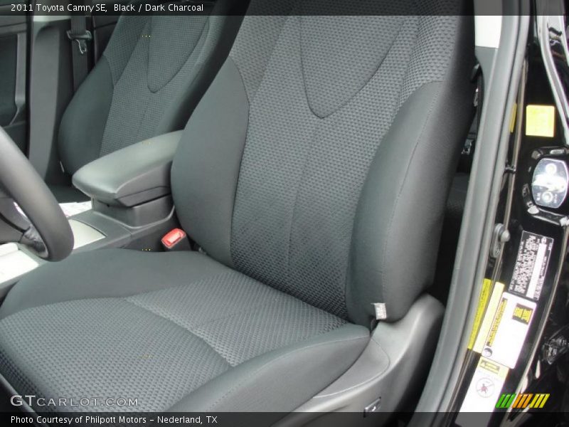 Black / Dark Charcoal 2011 Toyota Camry SE