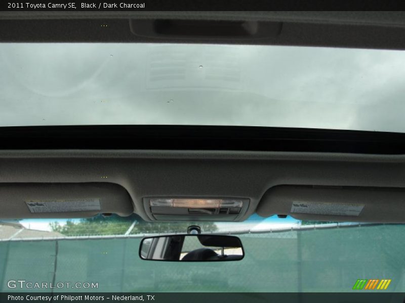 Black / Dark Charcoal 2011 Toyota Camry SE