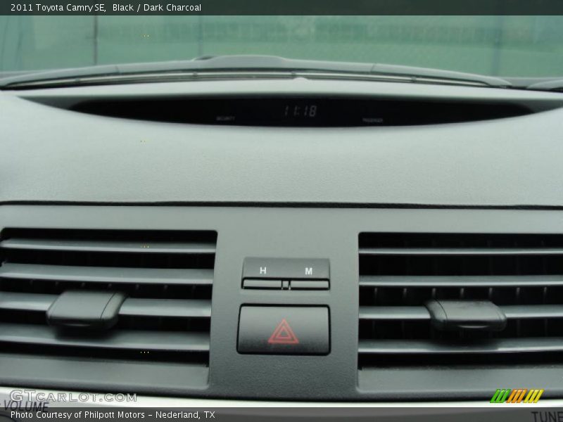 Black / Dark Charcoal 2011 Toyota Camry SE
