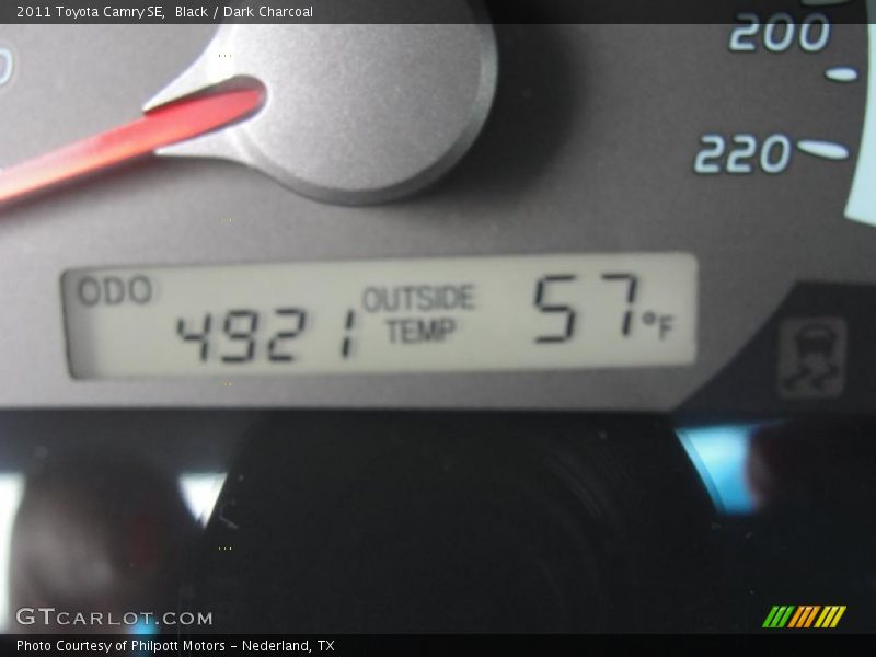 Black / Dark Charcoal 2011 Toyota Camry SE