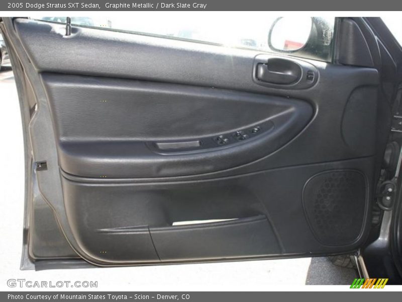Graphite Metallic / Dark Slate Gray 2005 Dodge Stratus SXT Sedan