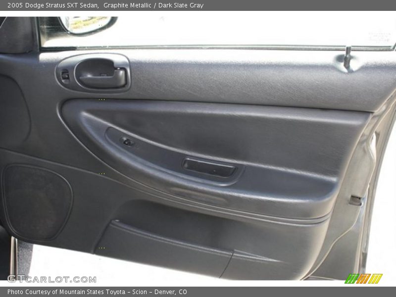 Graphite Metallic / Dark Slate Gray 2005 Dodge Stratus SXT Sedan