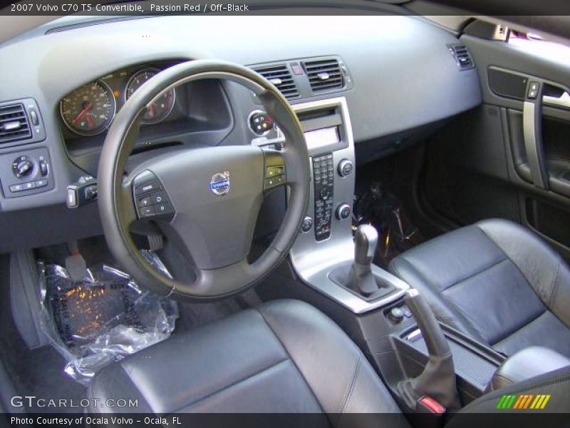 Passion Red / Off-Black 2007 Volvo C70 T5 Convertible