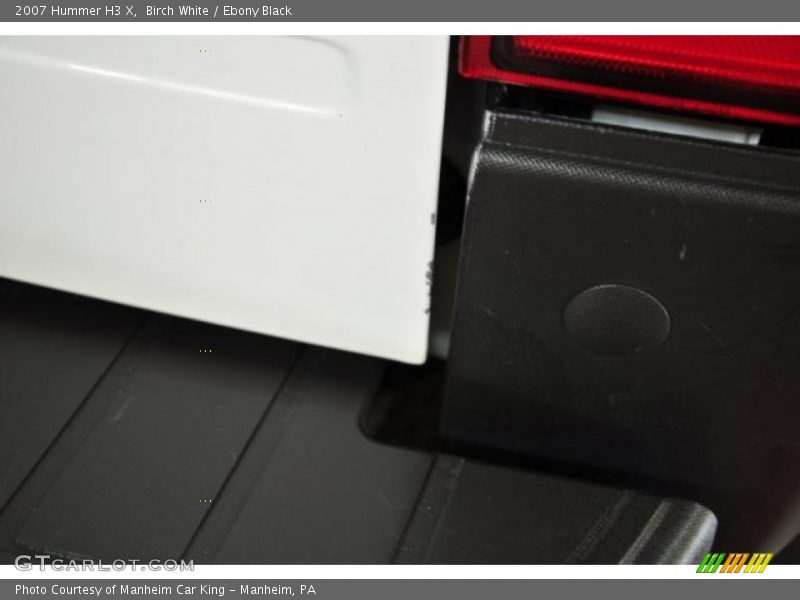 Birch White / Ebony Black 2007 Hummer H3 X
