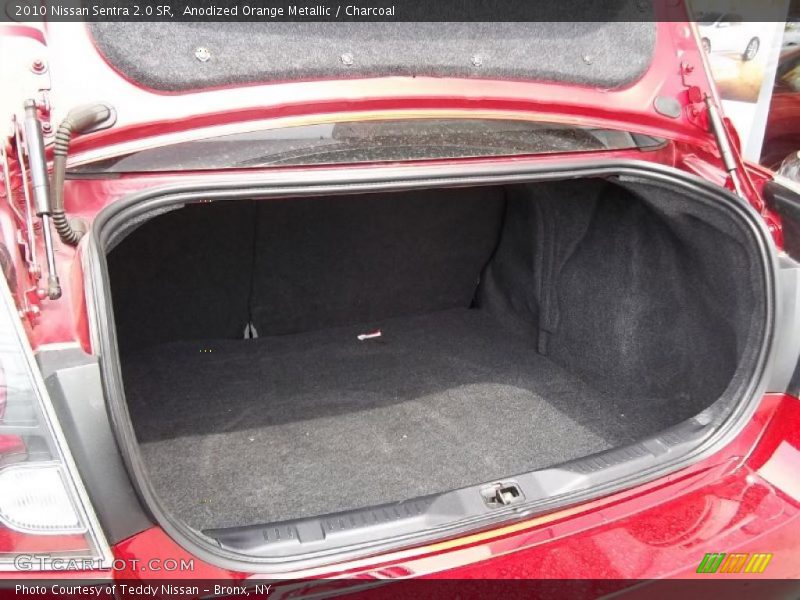  2010 Sentra 2.0 SR Trunk