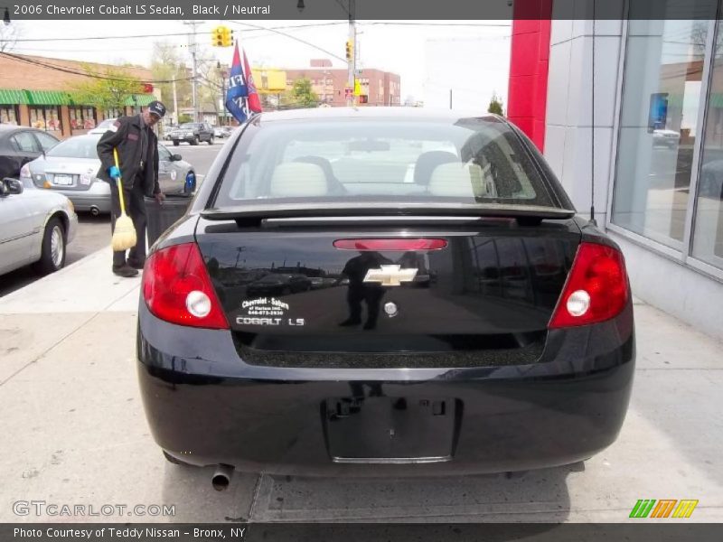 Black / Neutral 2006 Chevrolet Cobalt LS Sedan