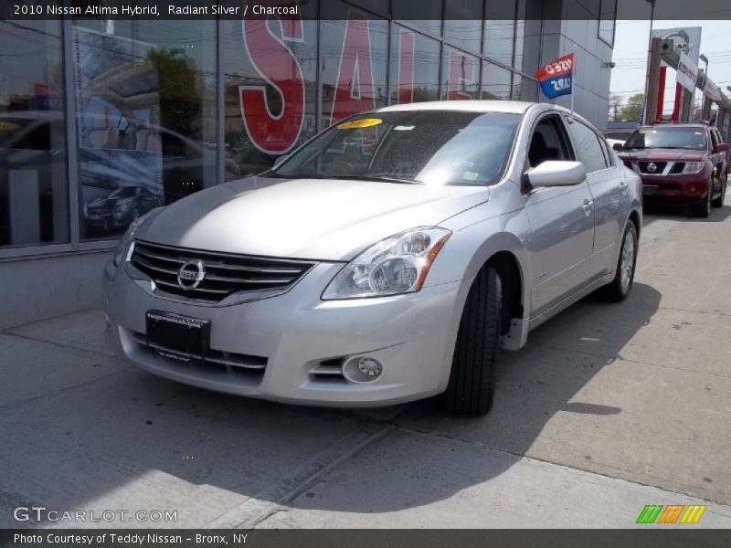 Radiant Silver / Charcoal 2010 Nissan Altima Hybrid