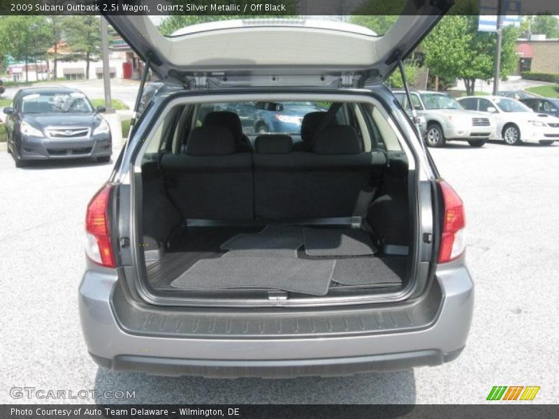 Quartz Silver Metallic / Off Black 2009 Subaru Outback 2.5i Wagon