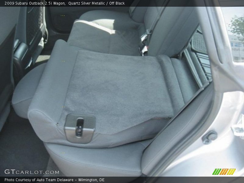 Quartz Silver Metallic / Off Black 2009 Subaru Outback 2.5i Wagon