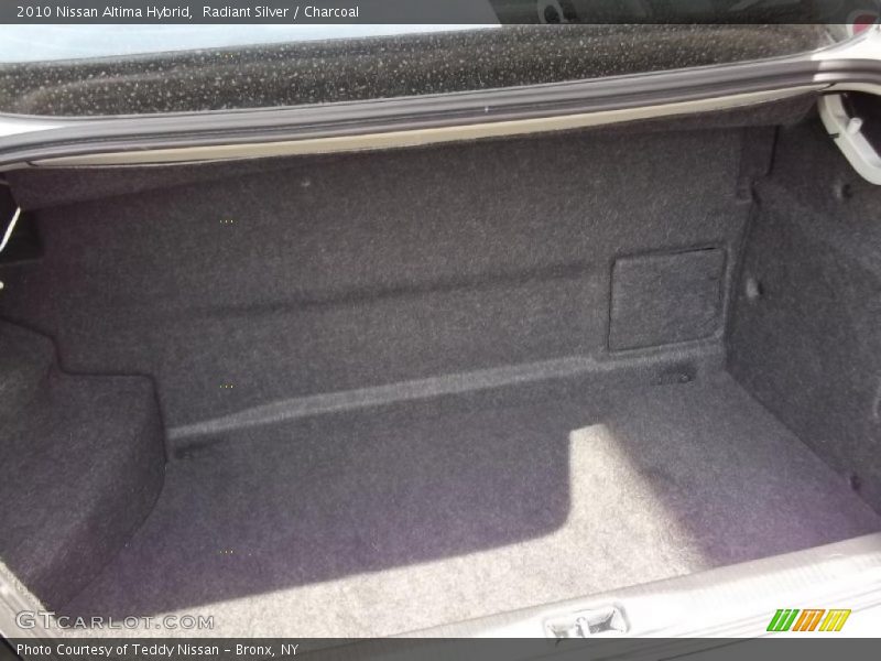 Radiant Silver / Charcoal 2010 Nissan Altima Hybrid
