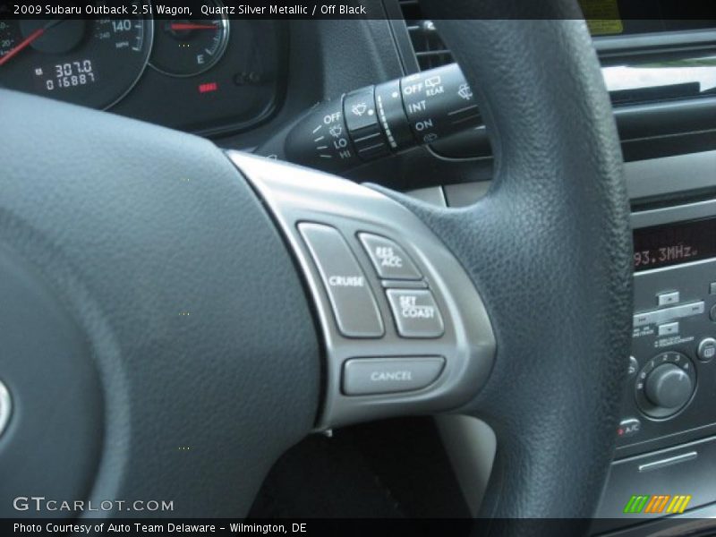 Quartz Silver Metallic / Off Black 2009 Subaru Outback 2.5i Wagon