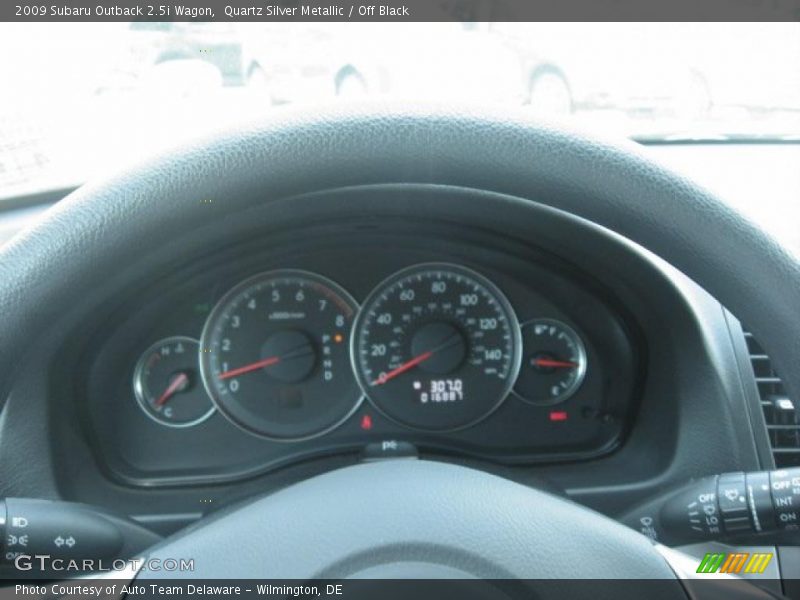 Quartz Silver Metallic / Off Black 2009 Subaru Outback 2.5i Wagon