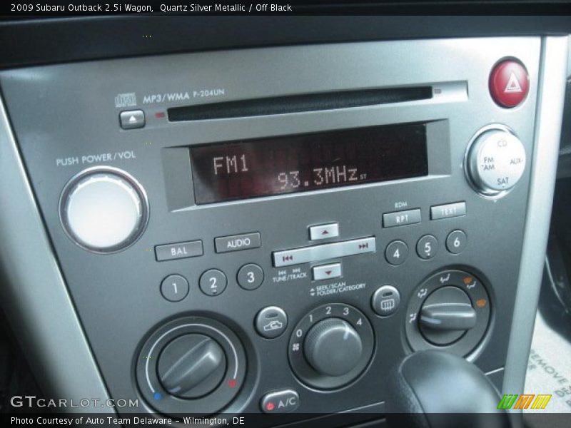 Quartz Silver Metallic / Off Black 2009 Subaru Outback 2.5i Wagon