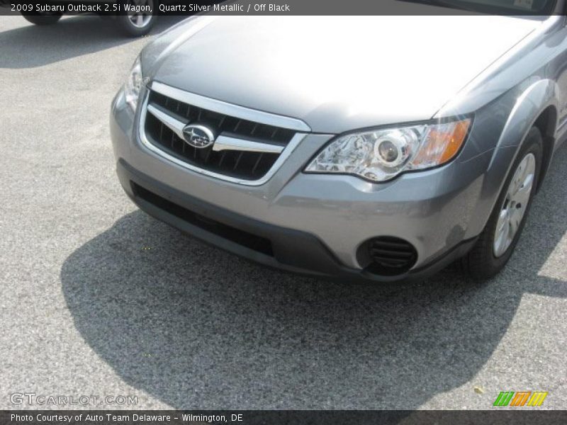 Quartz Silver Metallic / Off Black 2009 Subaru Outback 2.5i Wagon