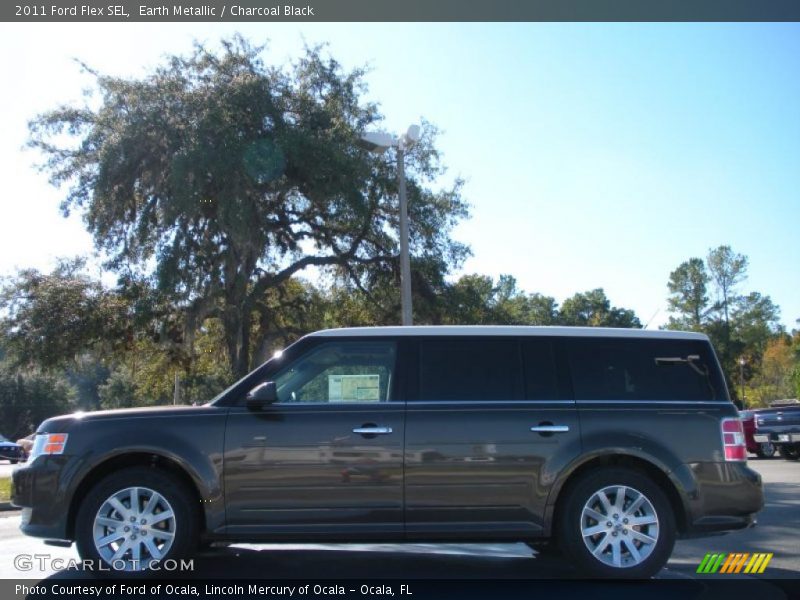 Earth Metallic / Charcoal Black 2011 Ford Flex SEL