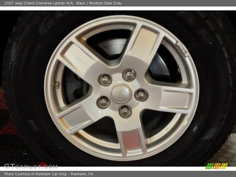 Black / Medium Slate Gray 2007 Jeep Grand Cherokee Laredo 4x4