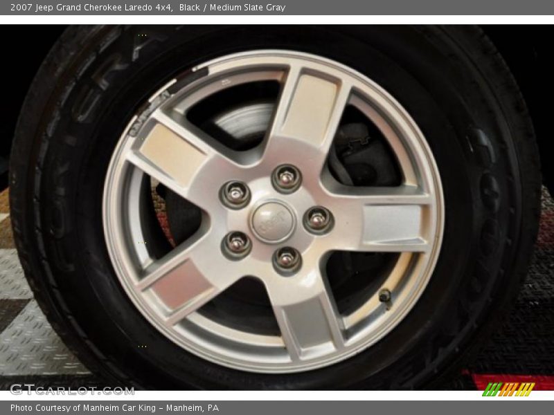 Black / Medium Slate Gray 2007 Jeep Grand Cherokee Laredo 4x4