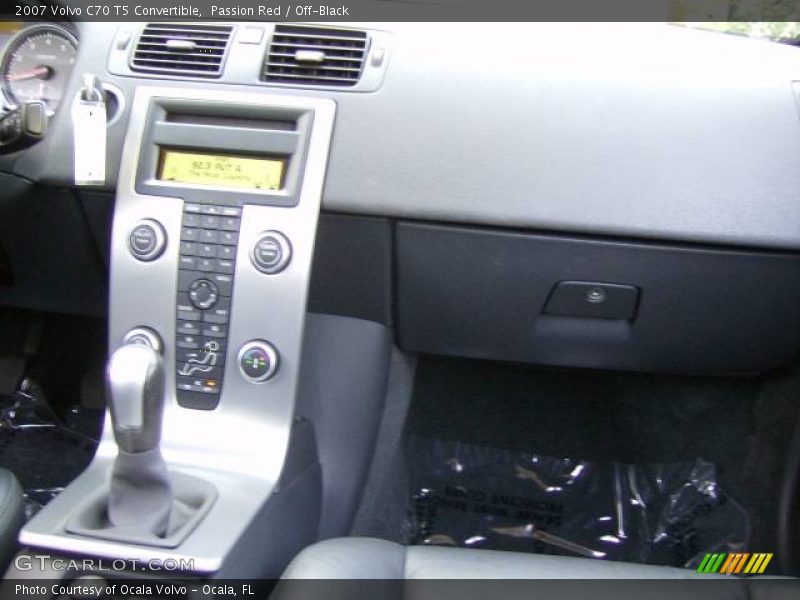 Passion Red / Off-Black 2007 Volvo C70 T5 Convertible