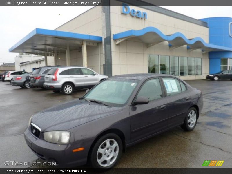 Midnight Gray / Gray 2002 Hyundai Elantra GLS Sedan