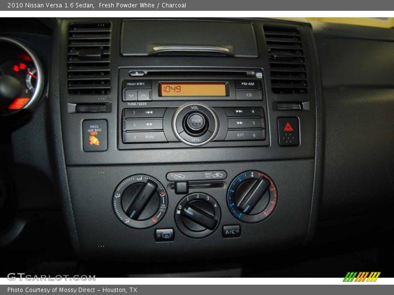 Fresh Powder White / Charcoal 2010 Nissan Versa 1.6 Sedan