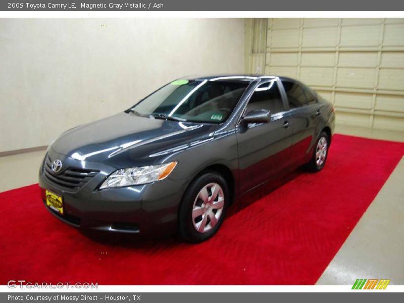 Magnetic Gray Metallic / Ash 2009 Toyota Camry LE