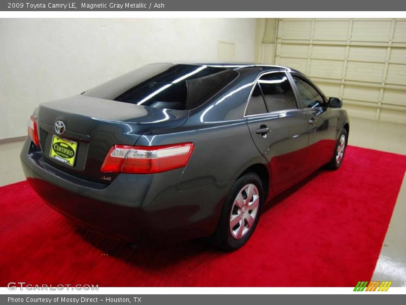 Magnetic Gray Metallic / Ash 2009 Toyota Camry LE